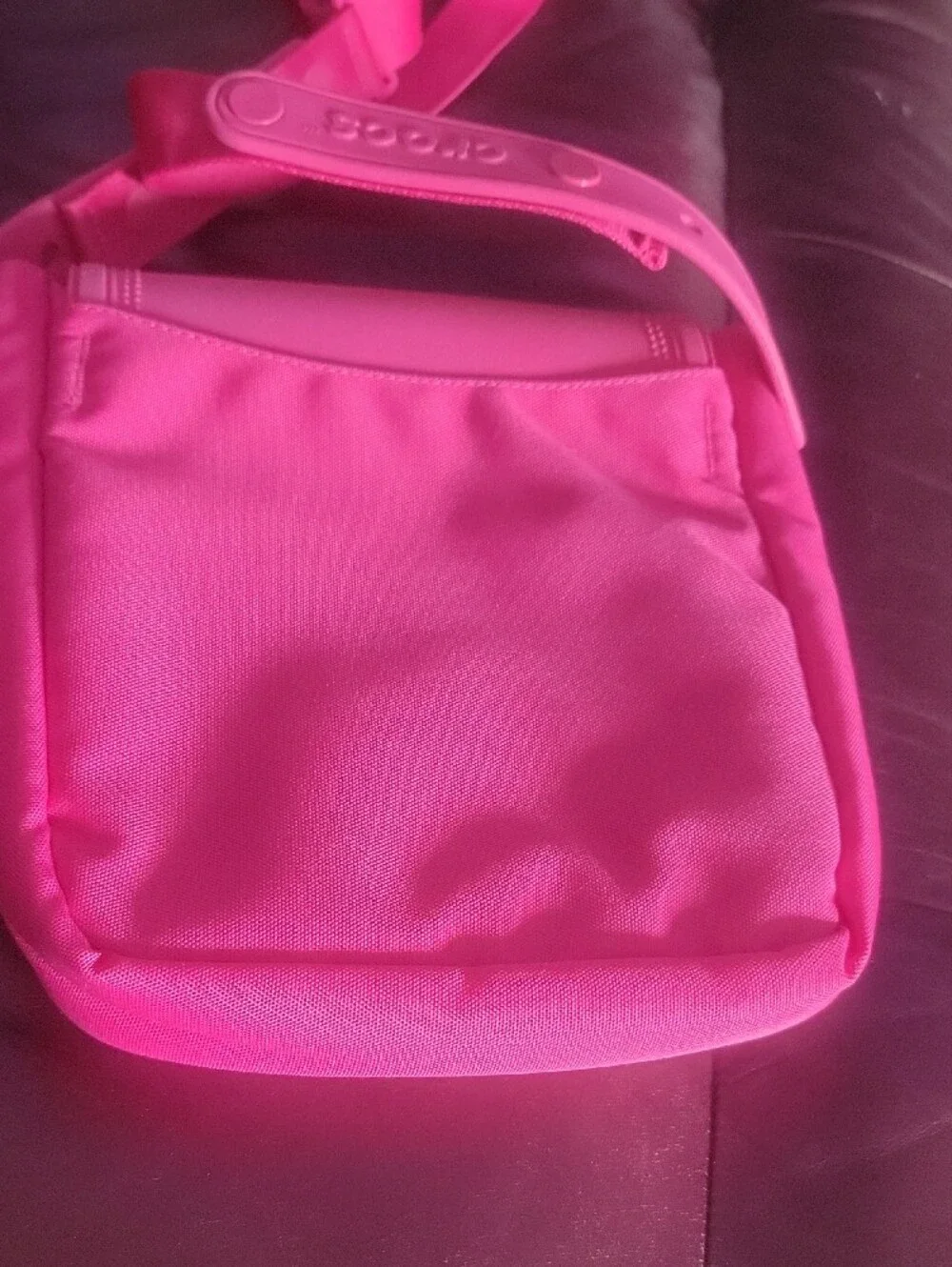 CROCS Hot Pink Crossbody Bag with Adjustable Strap - Picture 2 of 6